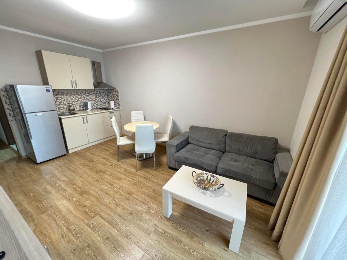 Panorama Premium Apartments Batumi Bagian luar foto