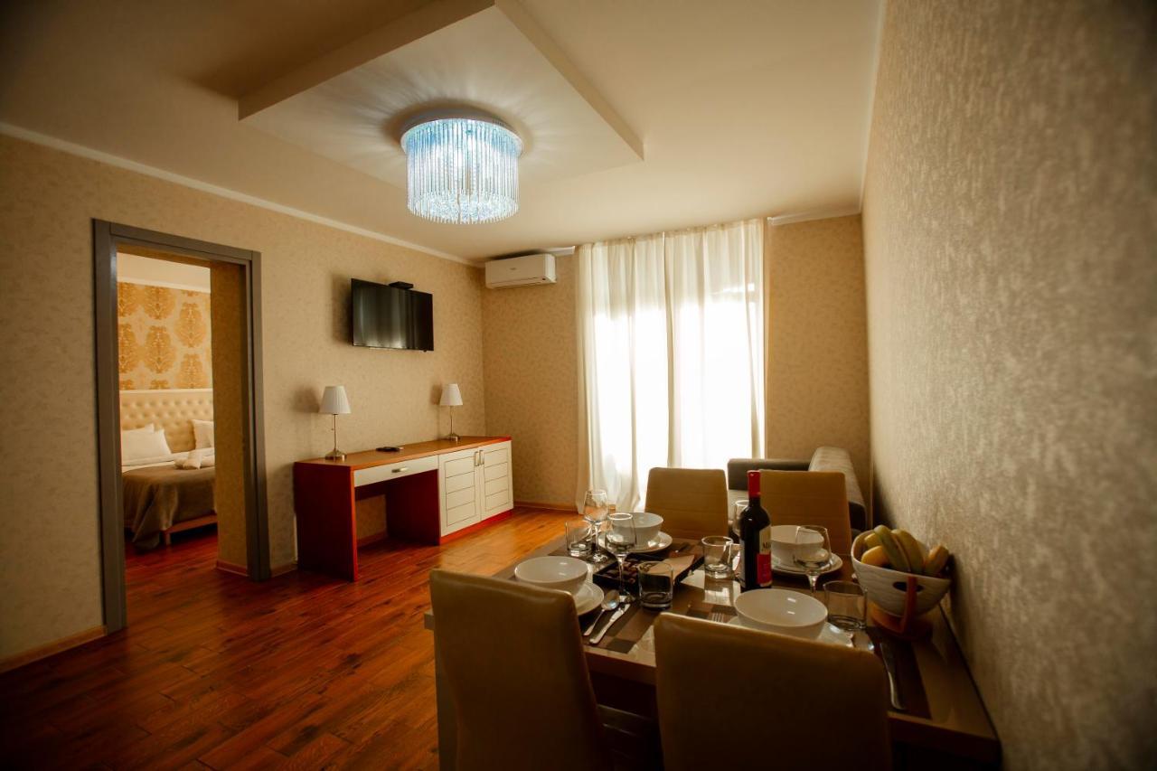 Panorama Premium Apartments Batumi Bagian luar foto