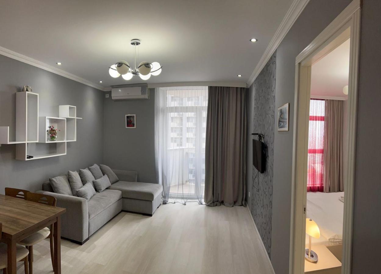 Panorama Premium Apartments Batumi Bagian luar foto