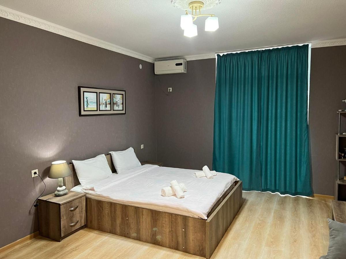 Panorama Premium Apartments Batumi Bagian luar foto