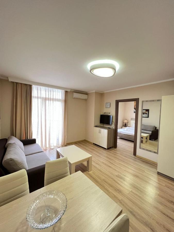 Panorama Premium Apartments Batumi Bagian luar foto