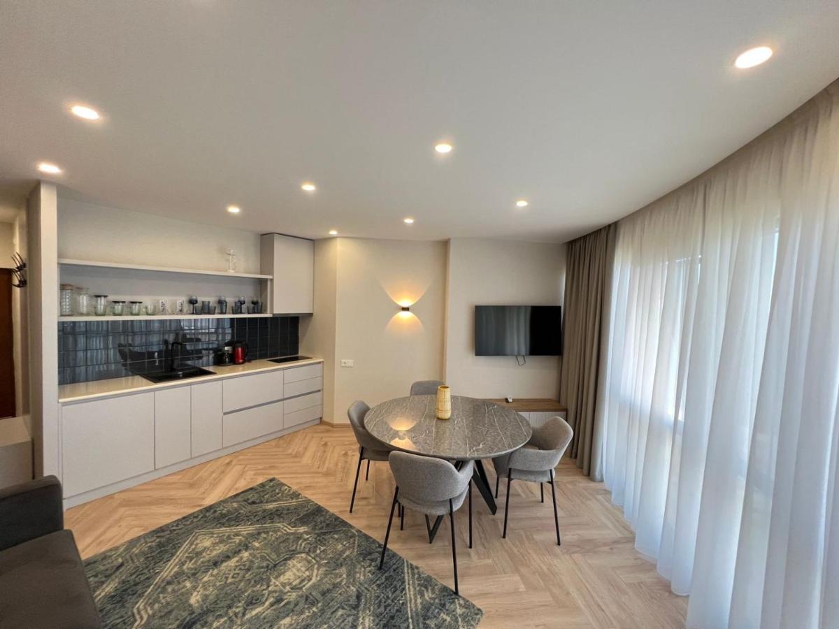 Panorama Premium Apartments Batumi Bagian luar foto