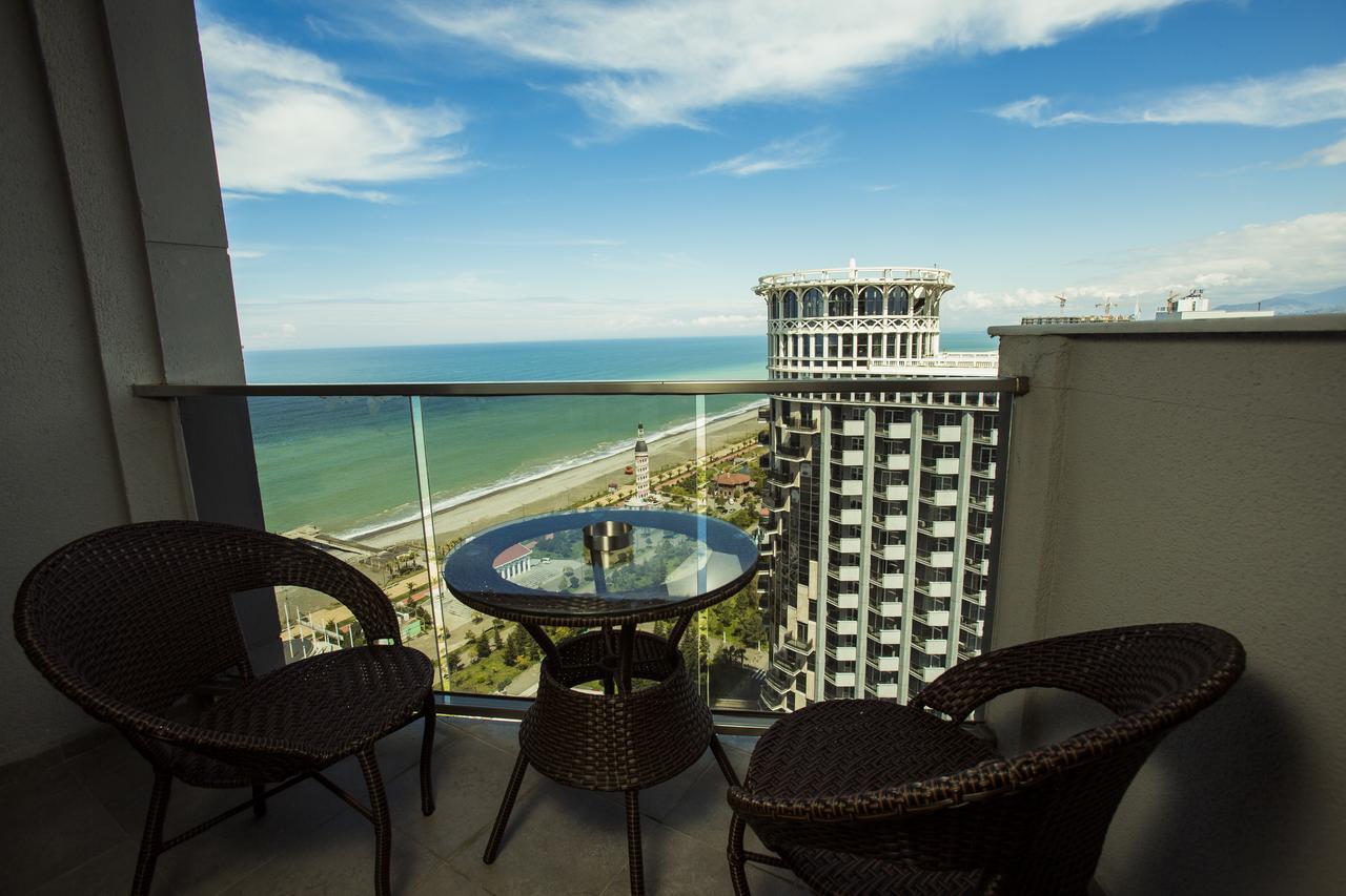 Panorama Premium Apartments Batumi Bagian luar foto